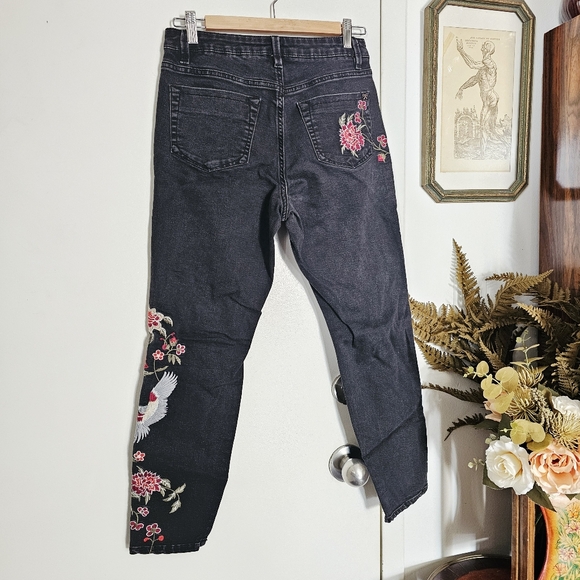 Nanette Lepore Floral Embroidered Birds Black HW Astor Skinny Jeans - Picture 8 of 16